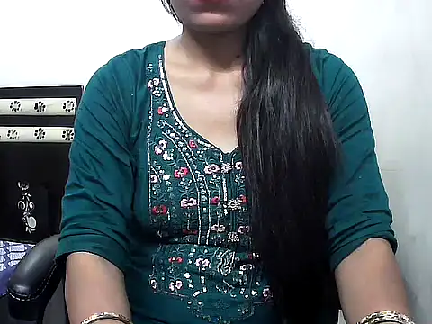 Lalita thakur online show from October 4, 3:32 pm