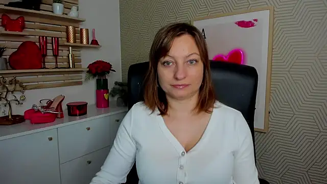 angelaSamt online show from April 8, 5:29 am