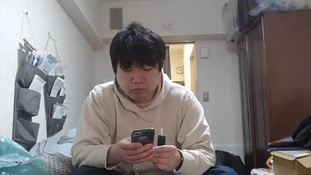 raterate555 online show from March 6, 10:23 am