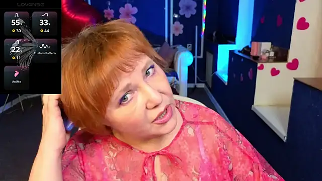 Kira Kenett online show from April 2, 3:20 pm