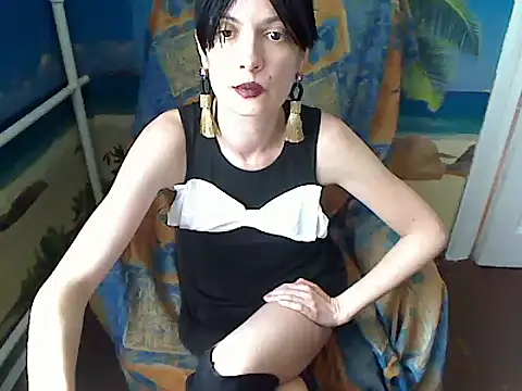 Snapshot of Bastet12 chatting on June 19, 12:31 pm Bastet12 online show from June 19, 12:31 pm