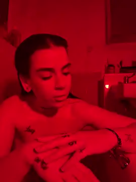 valentinalamont online show from October 9, 7:34 pm