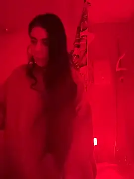 valentinalamont online show from October 10, 8:30 pm