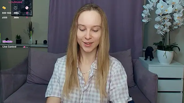 SoonMoor online show from March 20, 6:57 pm