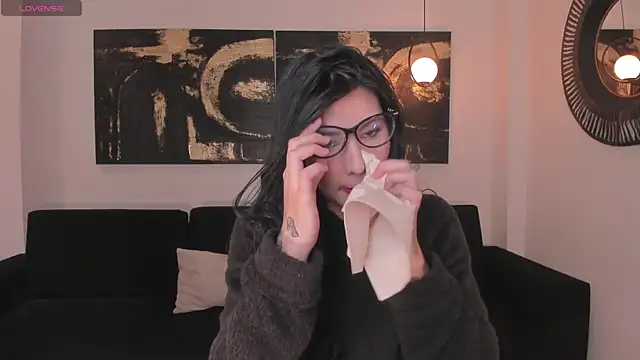 LaurentConnor online show from January 9, 2:36 am