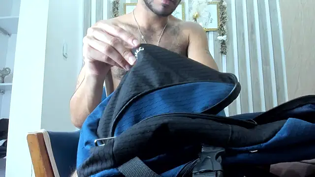 Snapshot of EthanGrey chatting on November 27, 11:01 am EthanGrey online show from November 27, 11:01 am