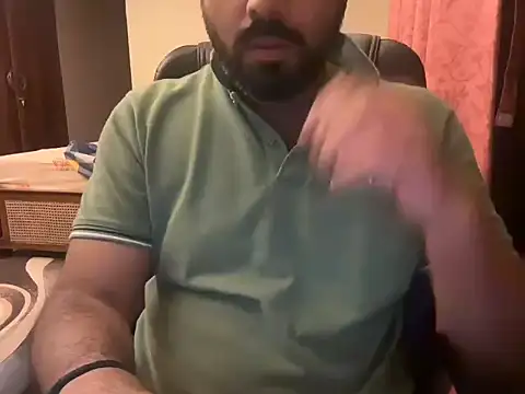 Snapshot of BobgaBonga chatting on November 7, 7:14 pm BobgaBonga online show from November 7, 7:14 pm