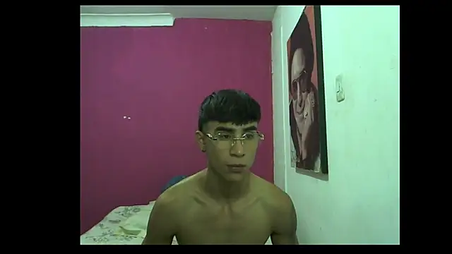 VaqueroHot3 online show from October 6, 9:23 pm