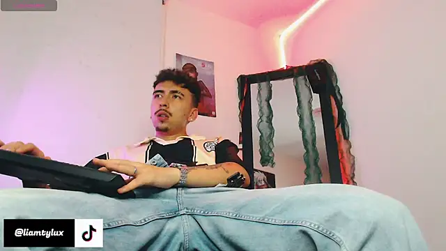 liamty luxor online show from January 10, 5:20 am