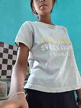 Snapshot of Hot-Soniya2 chatting on November 23, 6:02 am Hot-Soniya2 online show from November 23, 6:02 am