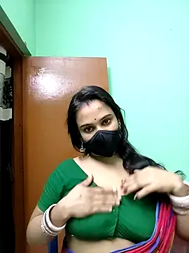 naughty nataasa online show from October 15, 11:10 am