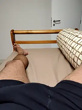 Snapshot of big22911 chatting on October 21, 8:20 pm big22911 online show from October 21, 8:20 pm