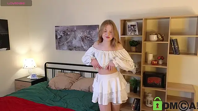 Snapshot of Sue_Sanders chatting on December 5, 8:23 am Sue Sanders online show from December 5, 8:23 am