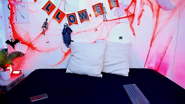 Hill Brownie online show from October 25, 11:51 am