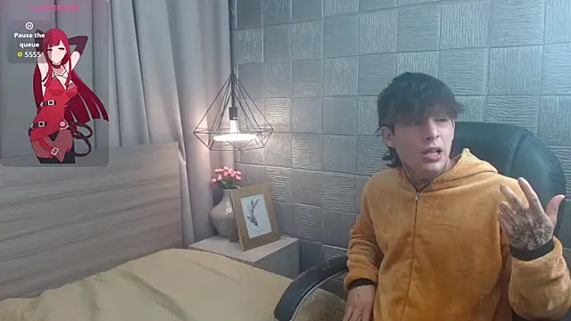 Snapshot of Iantwink18 chatting on September 12, 4:12 am Iantwink18 online show from September 12, 4:12 am