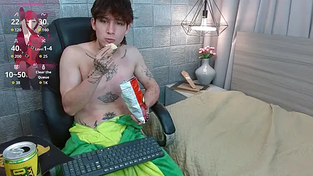 Snapshot of Iantwink18 chatting on September 15, 9:59 pm Iantwink18 online show from September 15, 9:59 pm