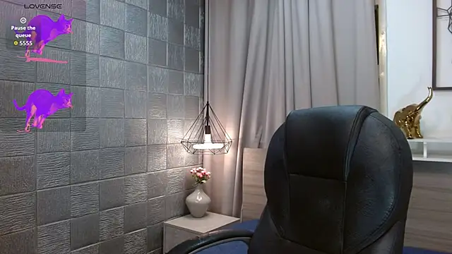 Snapshot of Iantwink18 chatting on October 29, 8:43 pm Iantwink18 online show from October 29, 8:43 pm