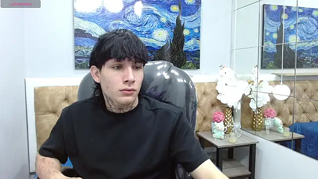 Snapshot of Iantwink18 chatting on November 13, 3:16 am Iantwink18 online show from November 13, 3:16 am