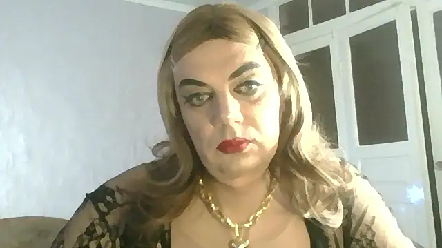 Snapshot of NiraFrost chatting on November 2, 5:48 pm NiraFrost online show from November 2, 5:48 pm