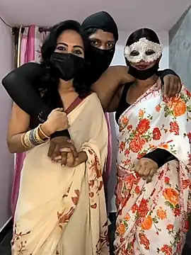 Family02 online show from February 13, 5:20 pm