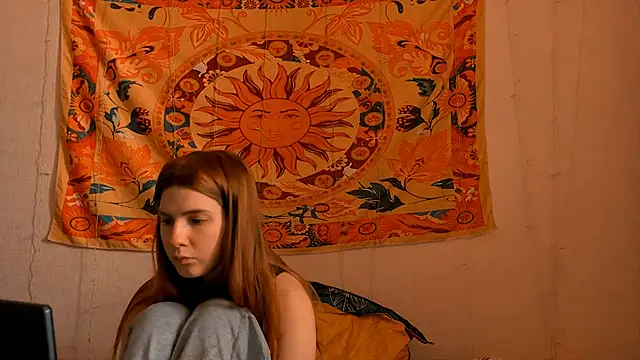 AliceCUNTach online show from April 1, 1:41 pm