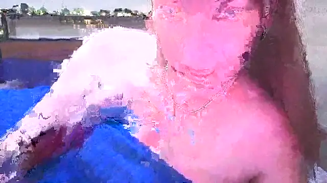 aussiepeaches online show from November 22, 12:15 pm