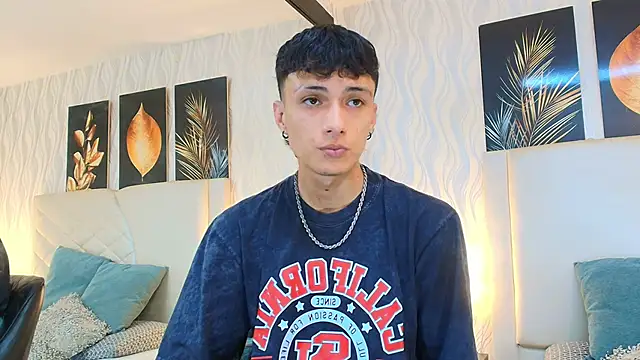 Snapshot of Lean_Portman chatting on February 27, 9:15 pm Lean Portman online show from February 27, 9:15 pm