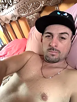 Snapshot of El_Andres_1 chatting on March 7, 5:54 pm El Andres 1 online show from March 7, 5:54 pm