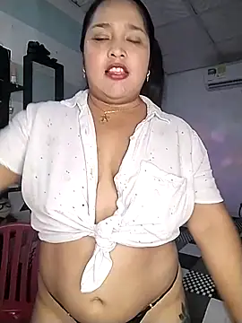 Angelly ricura online show from November 12, 3:01 pm