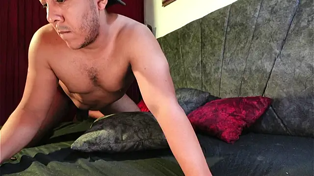 Misterjhons2 online show from April 10, 7:07 pm