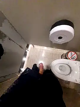 winter0cold  online show from October 13, 9:31 am