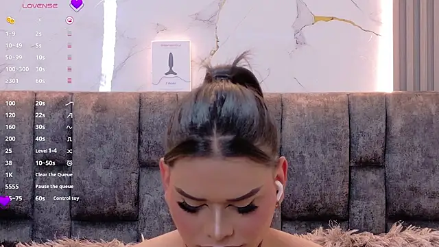 Ava Cristi online show from January 9, 5:15 pm