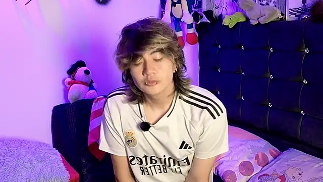 Snapshot of Vamps_Lovers chatting on March 31, 9:21 am Vamps Lovers online show from March 31, 9:21 am