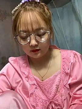 July-y online show from October 6, 2:53 am