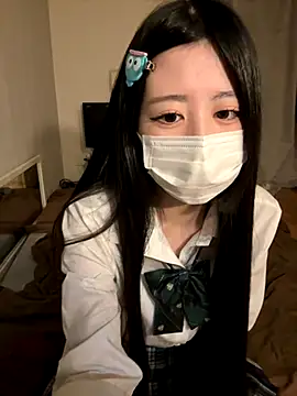 Snapshot of mayuchan12345 chatting on September 27, 5:07 pm mayuchan12345 online show from September 27, 5:07 pm