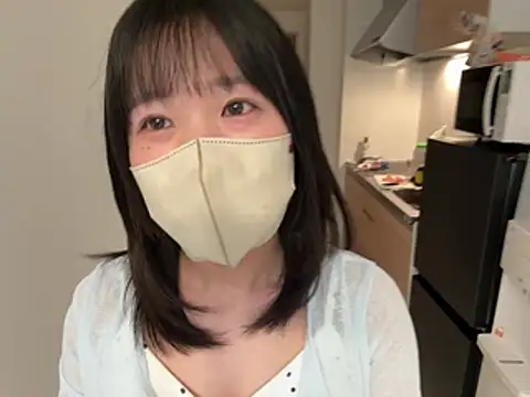 Snapshot of hikiwarinatto_xoxo chatting on August 1, 12:32 am hikiwarinatto xoxo online show from August 1, 12:32 am