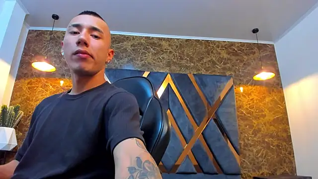 Justin Lakee online show from September 10, 11:16 pm
