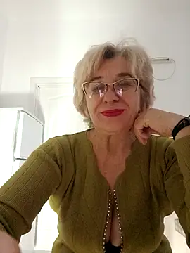 52MiaLove02 online show from December 5, 5:38 am