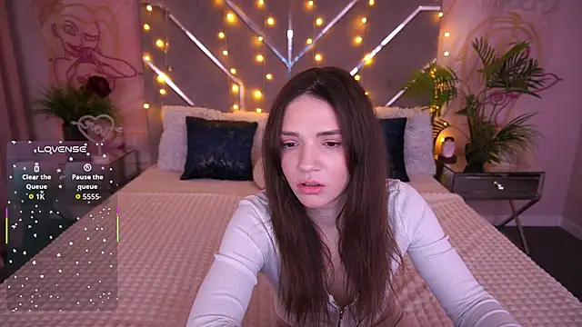 MirielleNymph online show from April 6, 12:28 pm