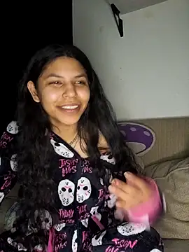 Sum1sDahtr online show from October 4, 2:42 am