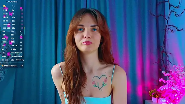 Snapshot of LisaDrake chatting on October 9, 7:12 pm LisaDrake online show from October 9, 7:12 pm