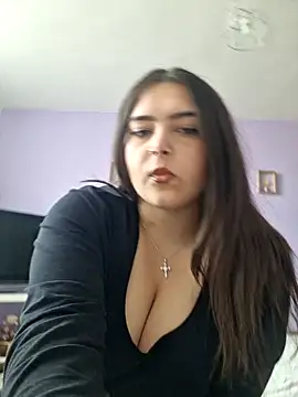 Snapshot of KatieLace chatting on October 5, 3:10 pm KatieLace online show from October 5, 3:10 pm