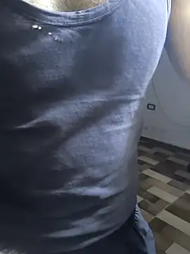 Snapshot of yazinyazin1 chatting on November 9, 6:06 pm yazinyazin1 online show from November 9, 6:06 pm