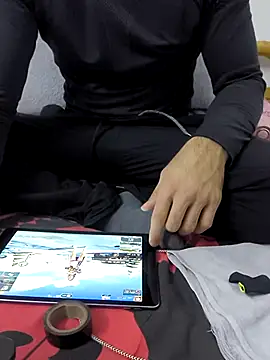 Snapshot of yazinyazin1 chatting on November 22, 7:46 pm yazinyazin1 online show from November 22, 7:46 pm