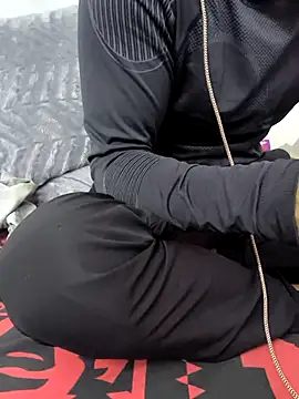 Snapshot of yazinyazin1 chatting on November 23, 7:35 pm yazinyazin1 online show from November 23, 7:35 pm