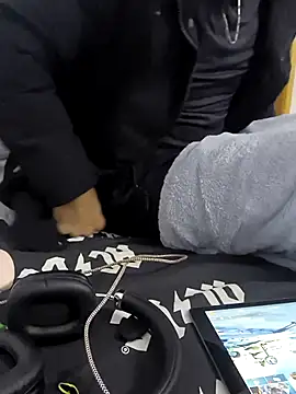 Snapshot of yazinyazin1 chatting on December 1, 1:16 pm yazinyazin1 online show from December 1, 1:16 pm