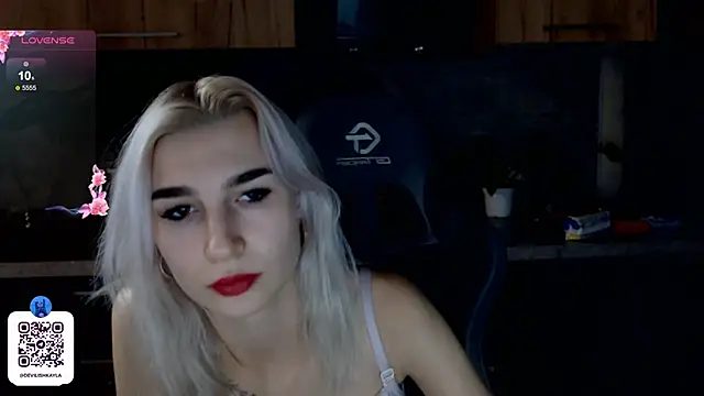 DevilishKayla online show from October 5, 2:59 pm