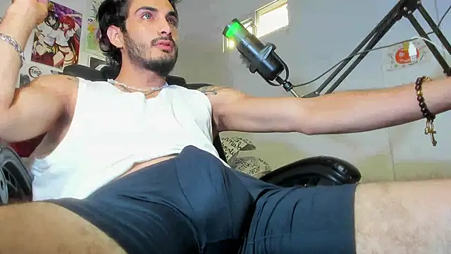 Snapshot of LovexJuxn_ chatting on November 13, 3:22 pm LovexJuxn online show from November 13, 3:22 pm