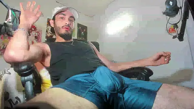 Snapshot of LovexJuxn_ chatting on November 21, 12:26 pm LovexJuxn online show from November 21, 12:26 pm