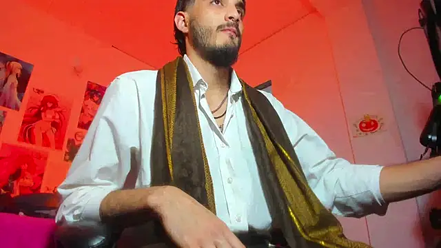 Snapshot of LovexJuxn_ chatting on December 16, 9:31 pm LovexJuxn online show from December 16, 9:31 pm